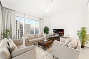 Luxe 2BR in Downtown Dubai | Walk to Dubai Mall