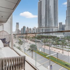 Luxe 1BR in Downtown with Dubai Mall Access