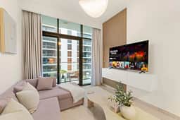 Cozy 1BR w/ Pool View & Balcony | 10mn to Downtown - Image 2