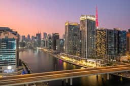 Cozy 2BR w/ Canal View & Partial Burj View | 10mn to Downtown - Image 5