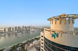 Elegant 2BR w/ Panoramic Marina View - Image 5