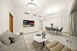 Elegant 2BR w/ Panoramic Marina View - Image 2