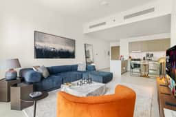 Luxe 1BR in Downtown | Close to Dubai Mall - Image 3