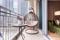 Luxe 1BR in Downtown | Near Dubai Mall - Image 4