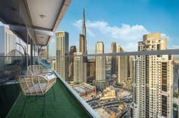 Luxe 2BR w/ Burj Khalifa View & Infinity Pool - Image 5