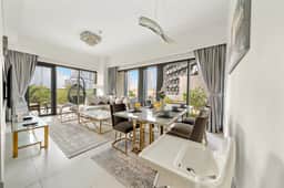 Luxe 2BR w/ Burj Khalifa Views | Near Dubai Mall - Image 3