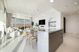 Luxe 4BR | Panoramic Views | Palm | Marina & Burj - Image 4