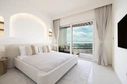 Luxe 4BR | Panoramic Views | Palm | Marina & Burj - Image 3