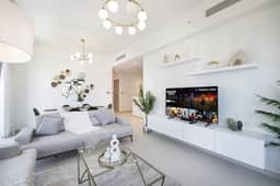 Luxurious 2BR with Panoramic Burj Khalifa Views - Image 3