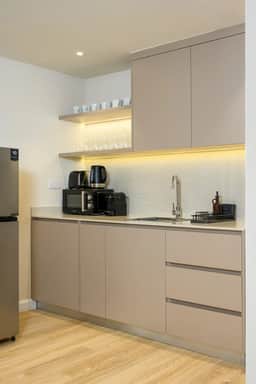 Stylish Studio Apartment in JVC - Image 3