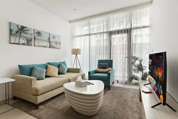 Luxe 2BR in Seven Palm w/ Beach Access & Near Mall - Image 1