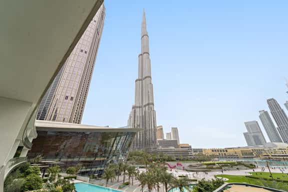 Panoramic 2BR w/ Burj View Next to Mall - Image 1