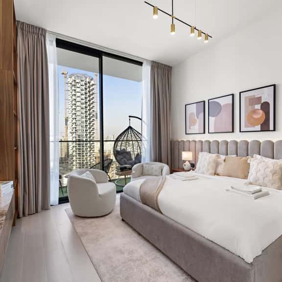 Chic Studio w/ Balcony and Gym at JVC - Image 1