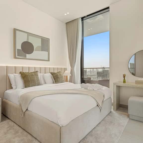 Stylish 1BR in JVC | Pool & Gym Access - Image 1