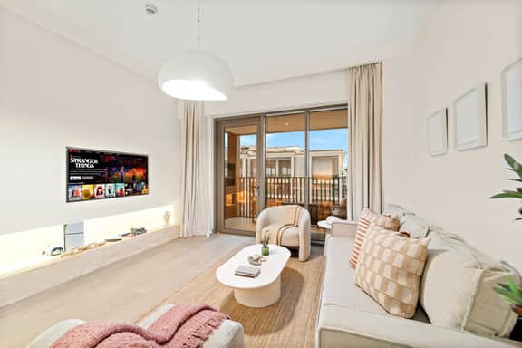 Cozy 1BR w/ Balcony | Pool & Gym - Image 4