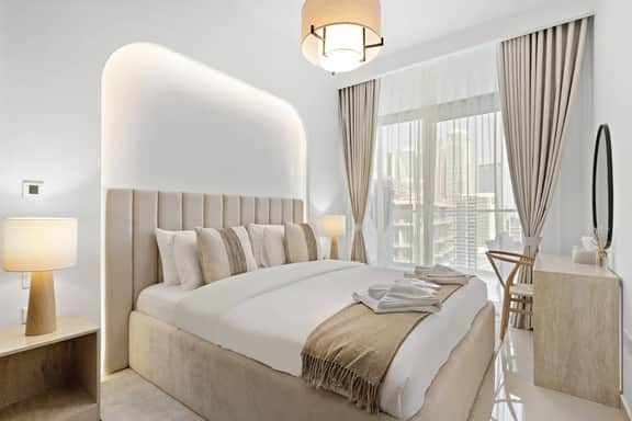 Cozy 2BR w/ Partial Canal View | Business Bay - Image 2
