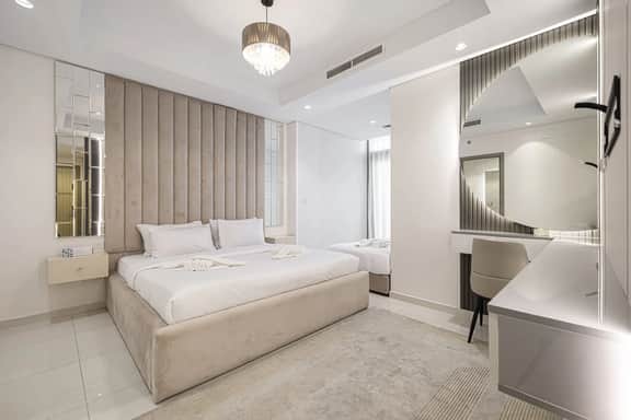Elegant 2BR w/ Burj Khalifa View & Infinity Pool - Image 3
