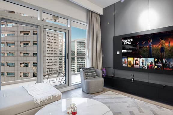 Luxe 1BR in Avanti with Pool & Gym - Image 4