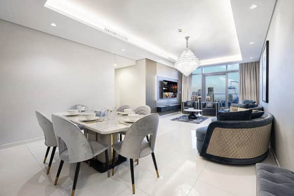 Luxe 3BR w/ Infinity Pool & Burj Khalifa View - Image 4