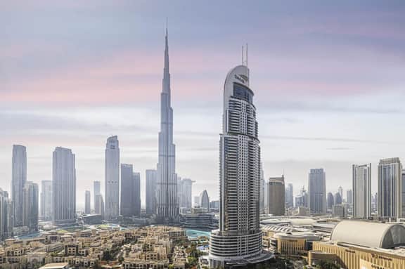 Luxurious 2BR with Panoramic Burj Khalifa Views - Image 5