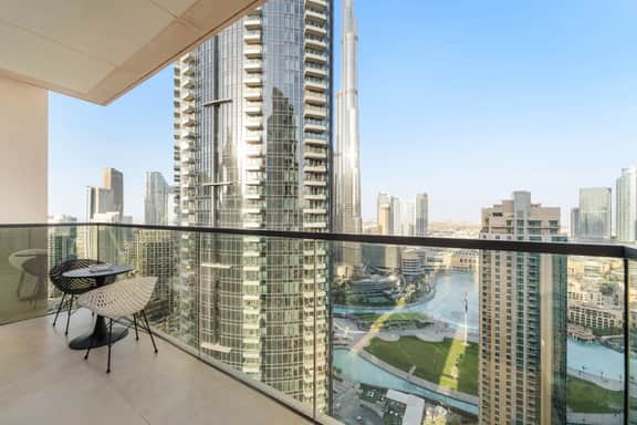 Luxury 4BR w/Burj View | Pool & Gym | Downtown - Image 5