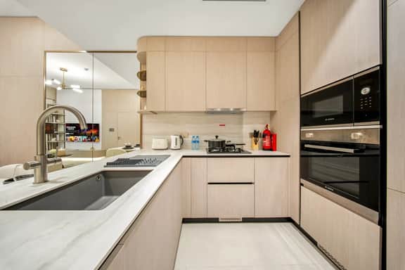 Spacious 1BR in JVC w/ Pool & Gym Access - Image 4