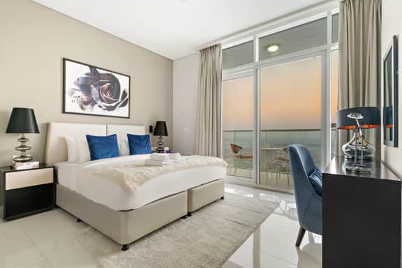 Spacious 1BR w/ Huge Terrace + Pool + Sauna - Image 2