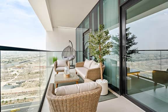 Luxe 1BR in JVC w/ Balcony & Padel Court - Image 5