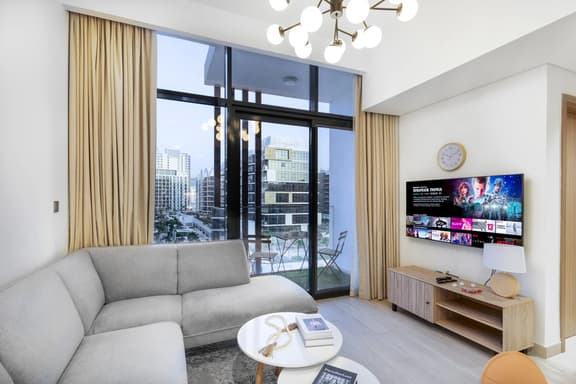 Cozy 1BR w/ Pool & Gym | 15mn to Downtown - Image 1