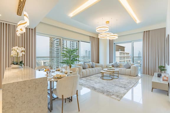 Elegant 2BR w/ Sea View & Direct Beach Access - Image 1